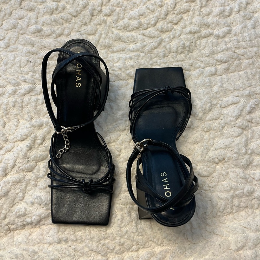 Hot! Alohas sexy Block heels in black leather with chain detail